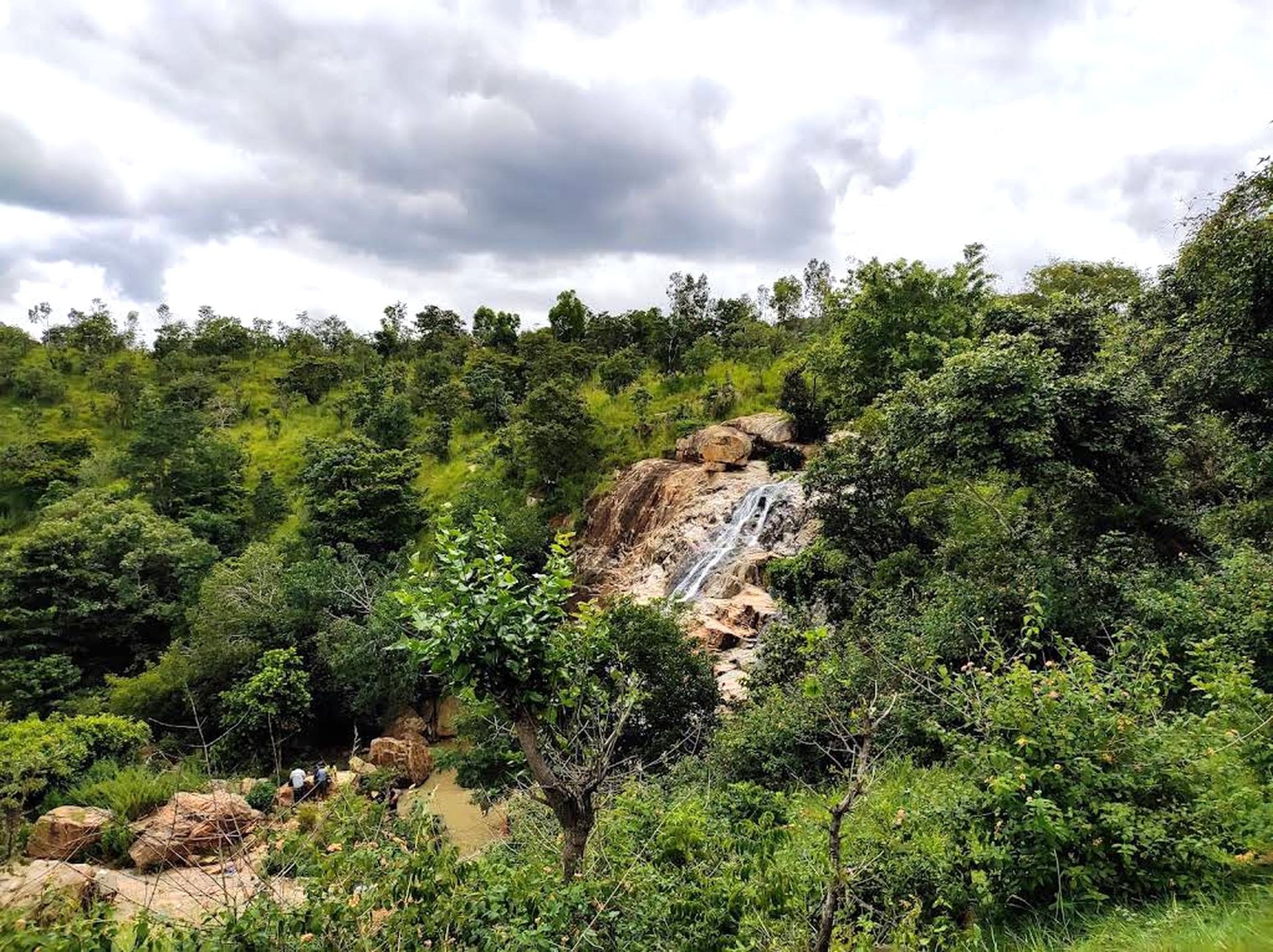 Exploratory Hike to a seasonal waterfall